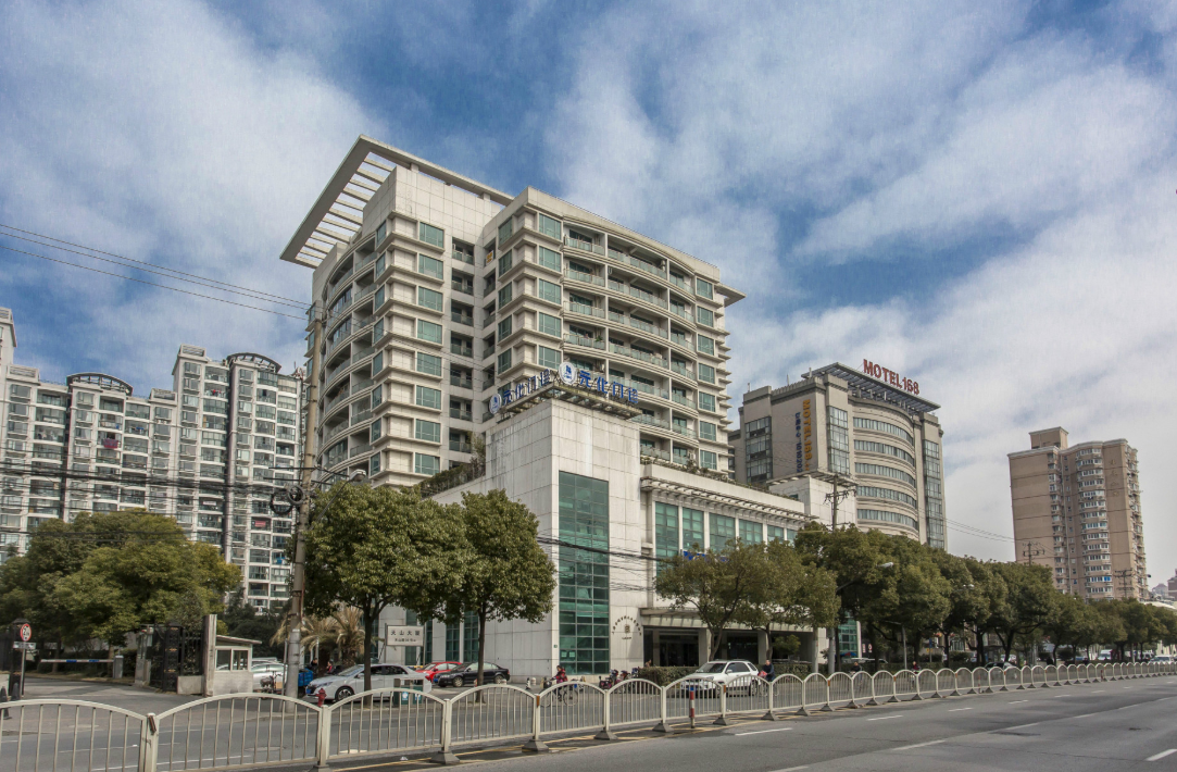 上海天山大廈：優(yōu)雅舒適辦公環(huán)境，助力企業(yè)穩(wěn)健發(fā)展